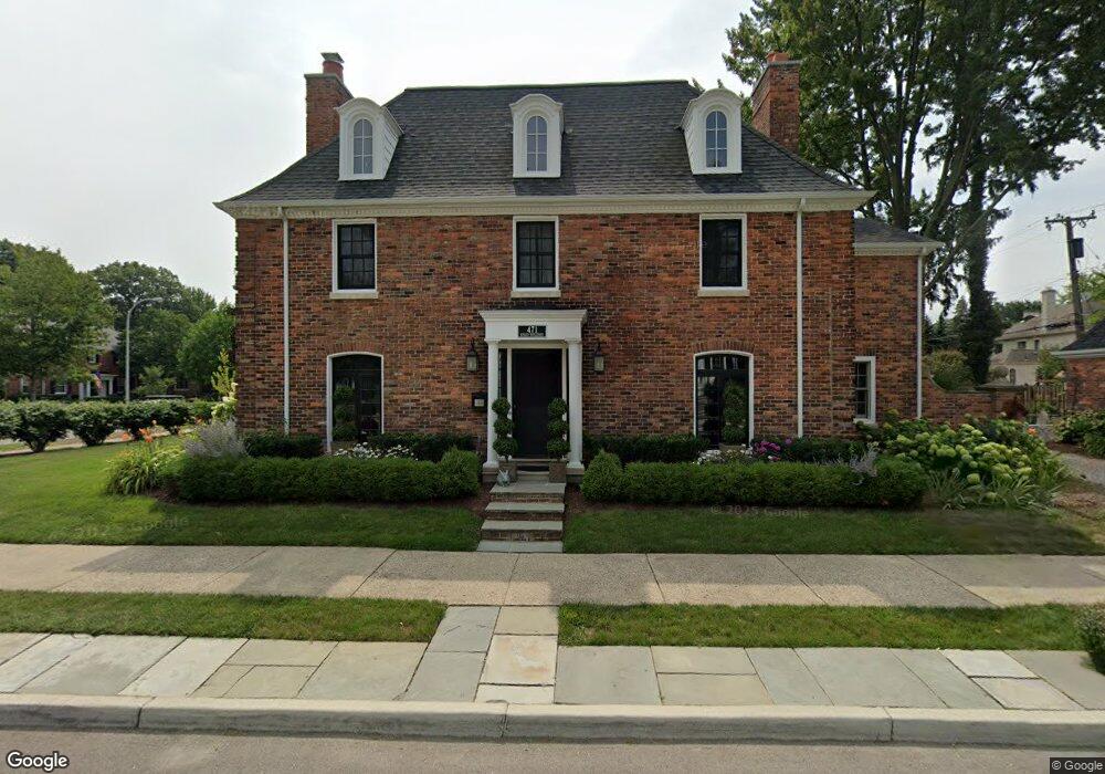 471 Rivard Blvd, Grosse Pointe, MI 48230 - photo 1