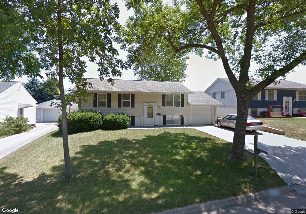 3403 Dunham Dr SW, Cedar Rapids, IA 52404 - photo 1