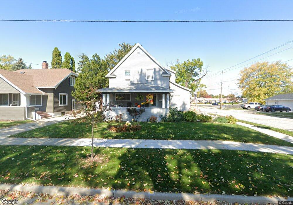 1002 W Summer St, Appleton, WI 54914 - photo 1