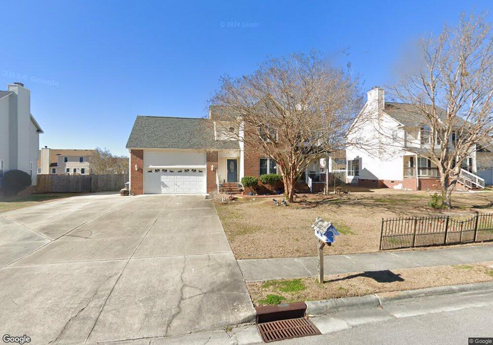 304 Richmond Dr, Jacksonville, NC 28540 - photo 1