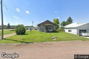 105 Blowers Ave S, Wessington Springs, SD 57382