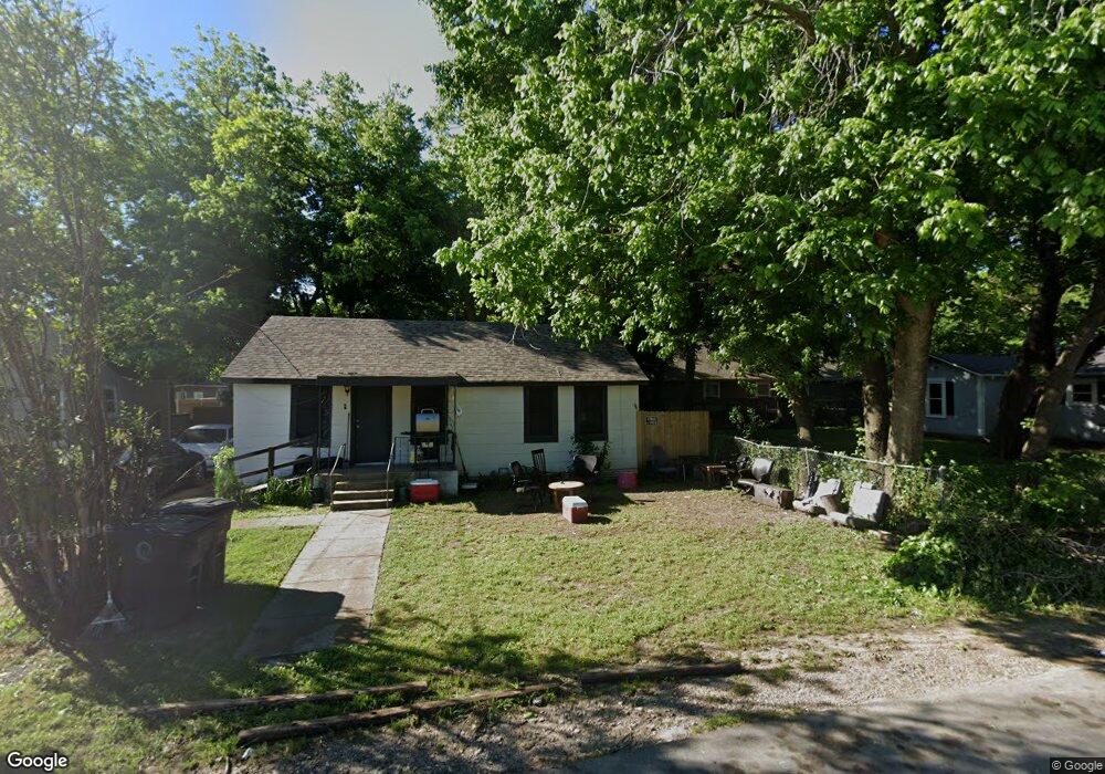 211 Euclid St, Cleburne, TX 76033 - photo 1
