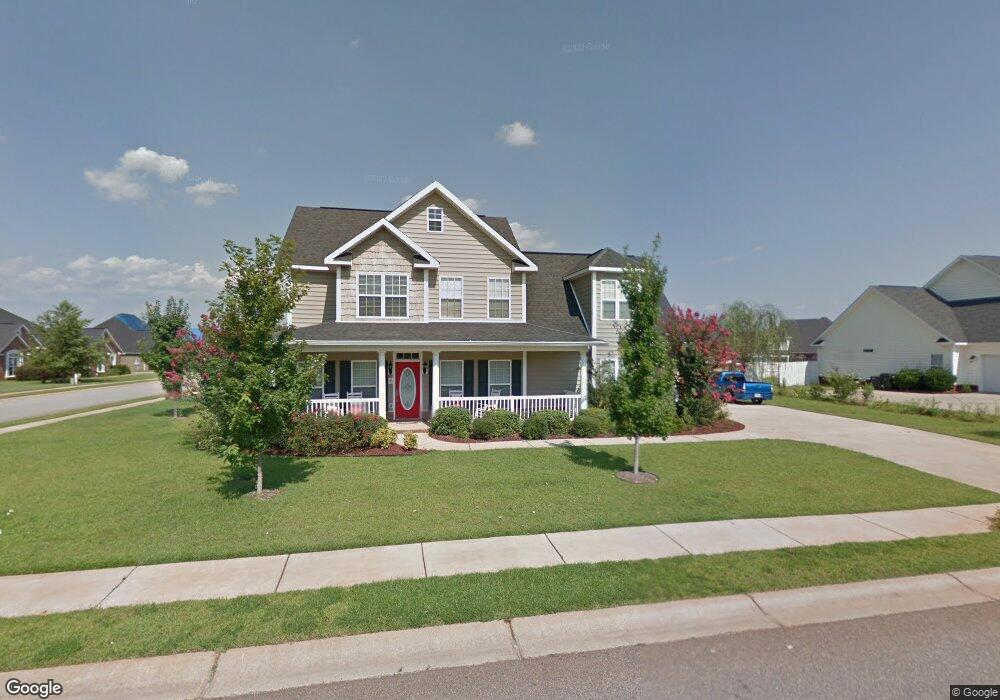 301 Lovorn Cir, Warner Robins, GA 31088 - photo 1