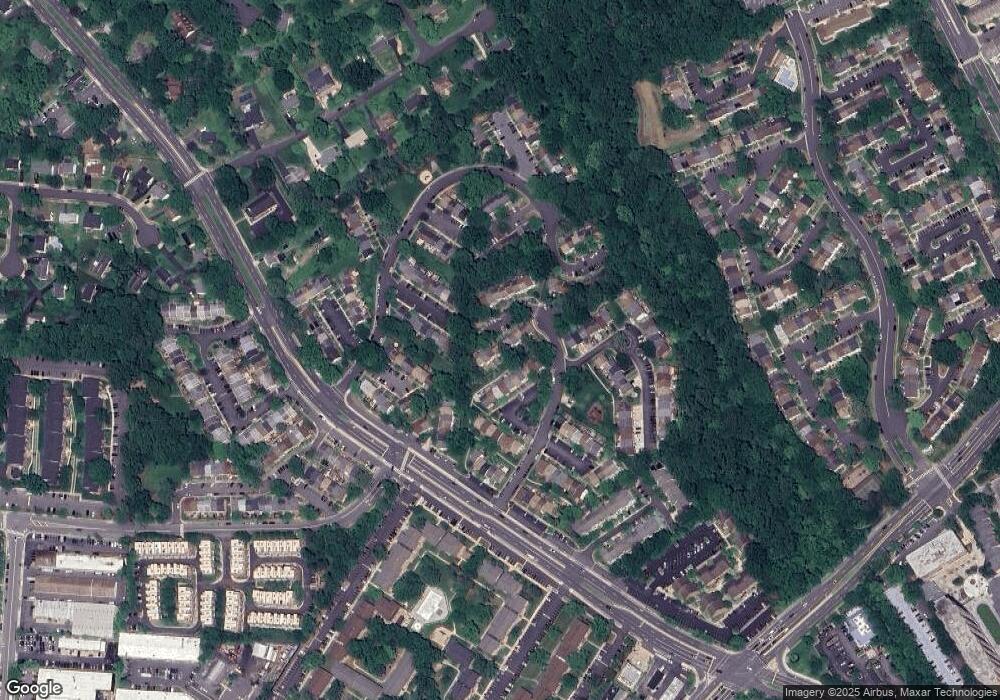 2988 Mission Square Dr, Fairfax, VA 22031 - photo 1