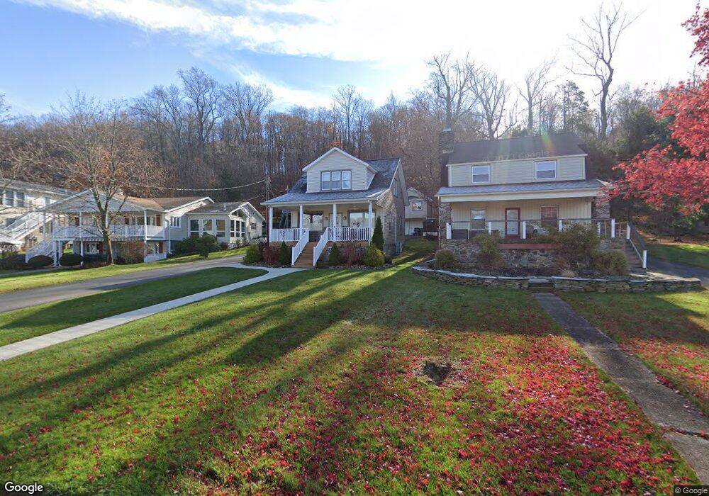 2335 Lakeside Dr, Harveys Lake, PA 18618 - photo 1