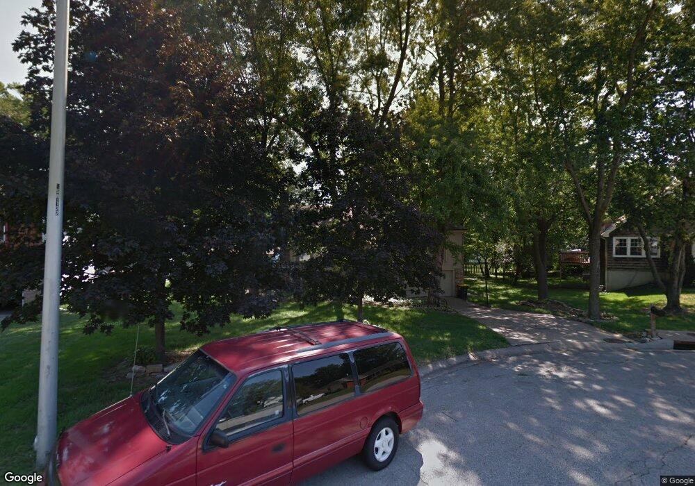 5811 Westgate St, Shawnee, KS 66216 - photo 1