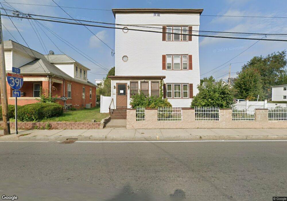 92 Meadow St unit 1, Chicopee, MA 01013 - photo 1