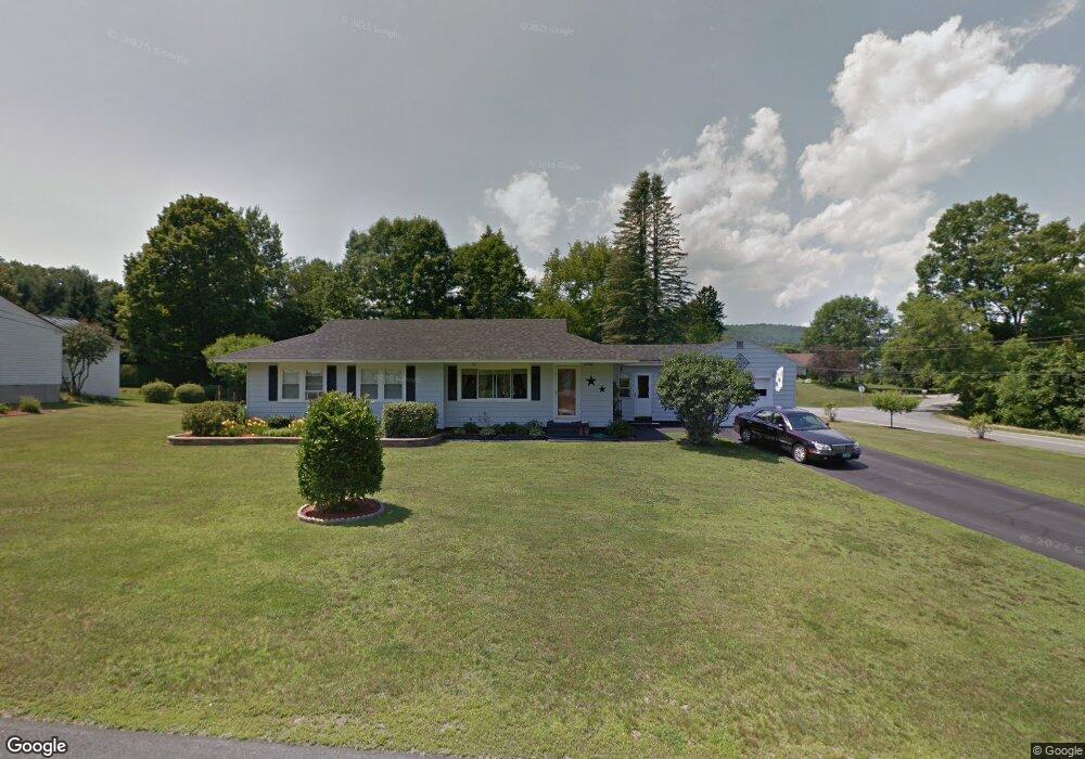 17 Albert St, White River Junction, VT 05001 - photo 1