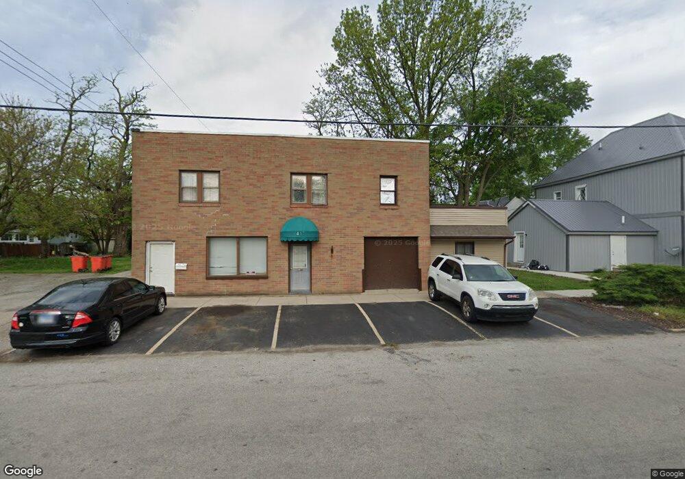 413 N 15th St, Mattoon, IL 61938 - photo 1