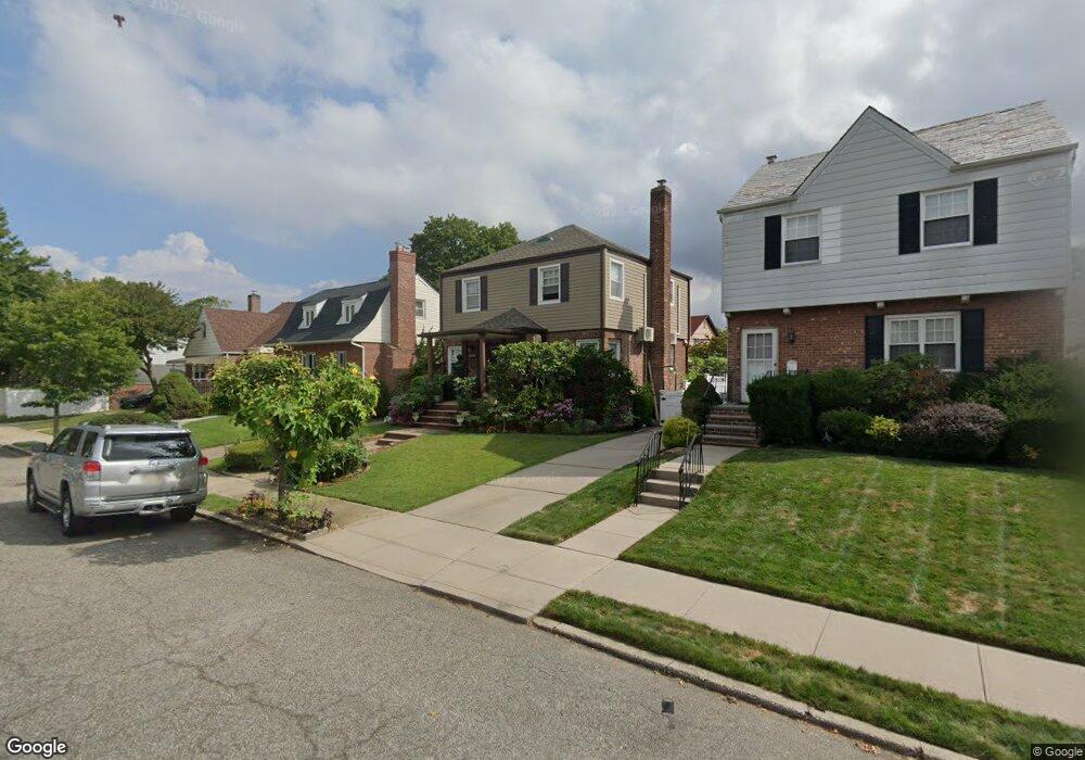 6919 178th St, Fresh Meadows, NY 11365 - photo 1