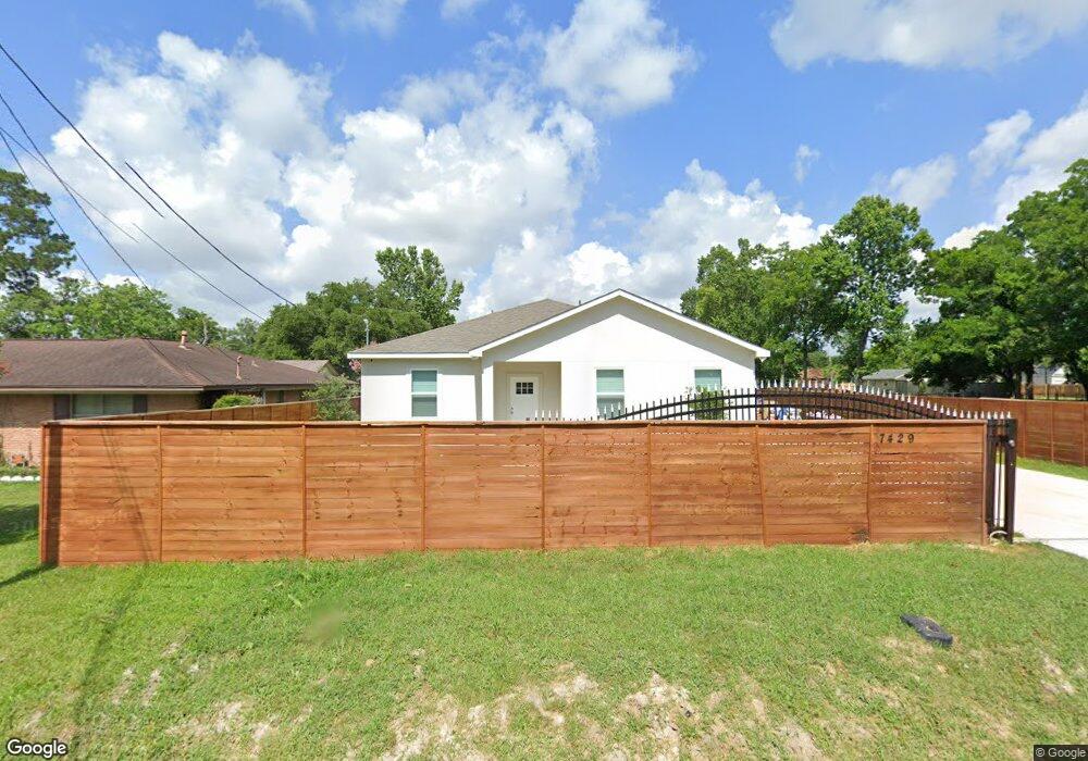7429 Charlie St, Houston, TX 77088 - photo 1