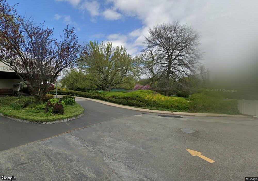 14 Yale Dr, Manhasset, NY 11030 - photo 1