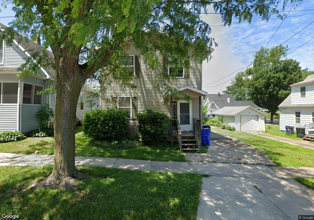 286 13th St NW, Cedar Rapids, IA 52405 - photo 1