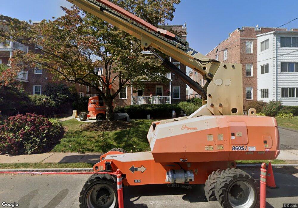 21 Robin Rd unit B2, West Hartford, CT 06119 - photo 1