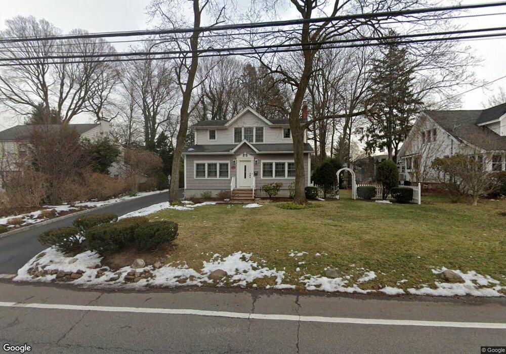 314 Knickerbocker Rd, Tenafly, NJ 07670 - photo 1