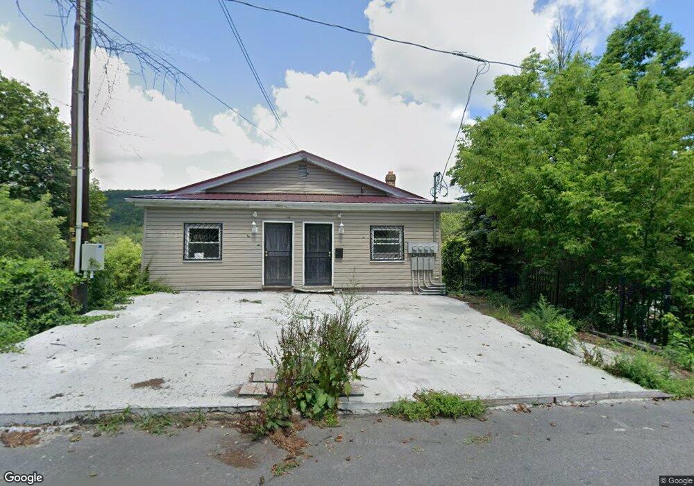 309-311 E Ridge St, Lansford, PA 18232 - photo 1