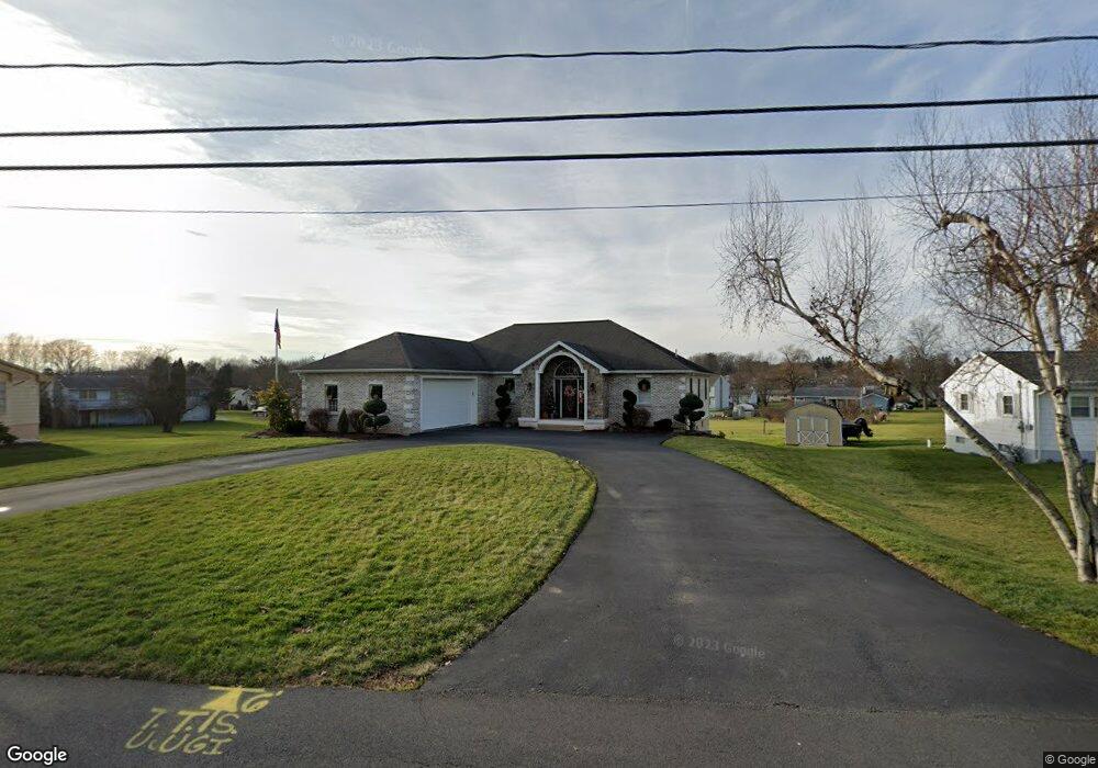 372 Crane Rd, Shavertown, PA 18708 - photo 1