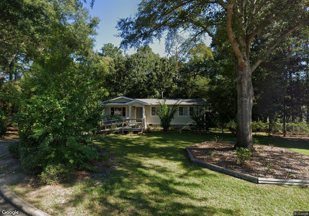 202 Barbara Ct, Dothan, AL 36303 - photo 1