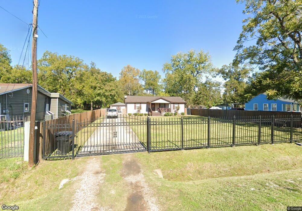 2202 Ellington St, Houston, TX 77088 - photo 1
