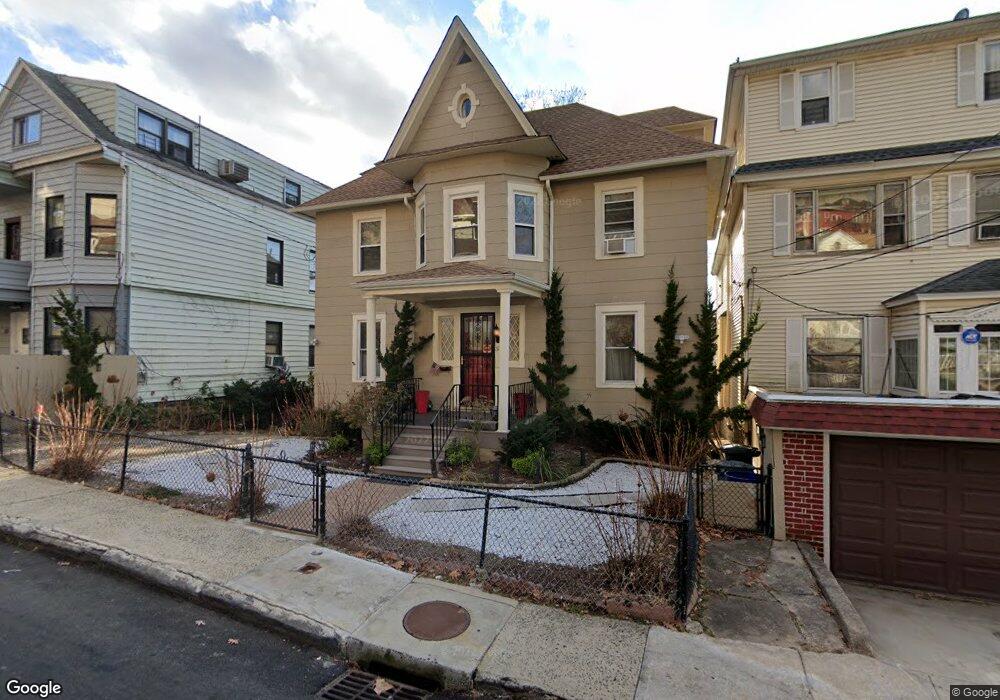 33 Cornell Ave unit 6, Yonkers, NY 10705 - photo 1