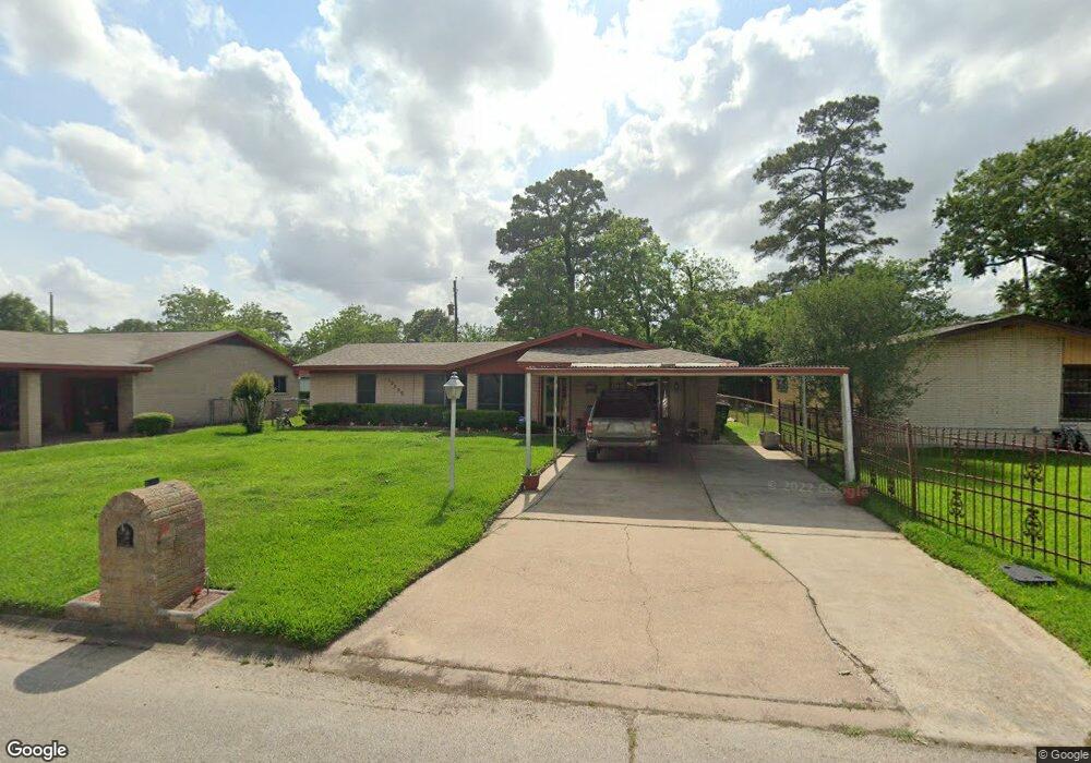 10335 Hollyglen Dr, Houston, TX 77016 - photo 1