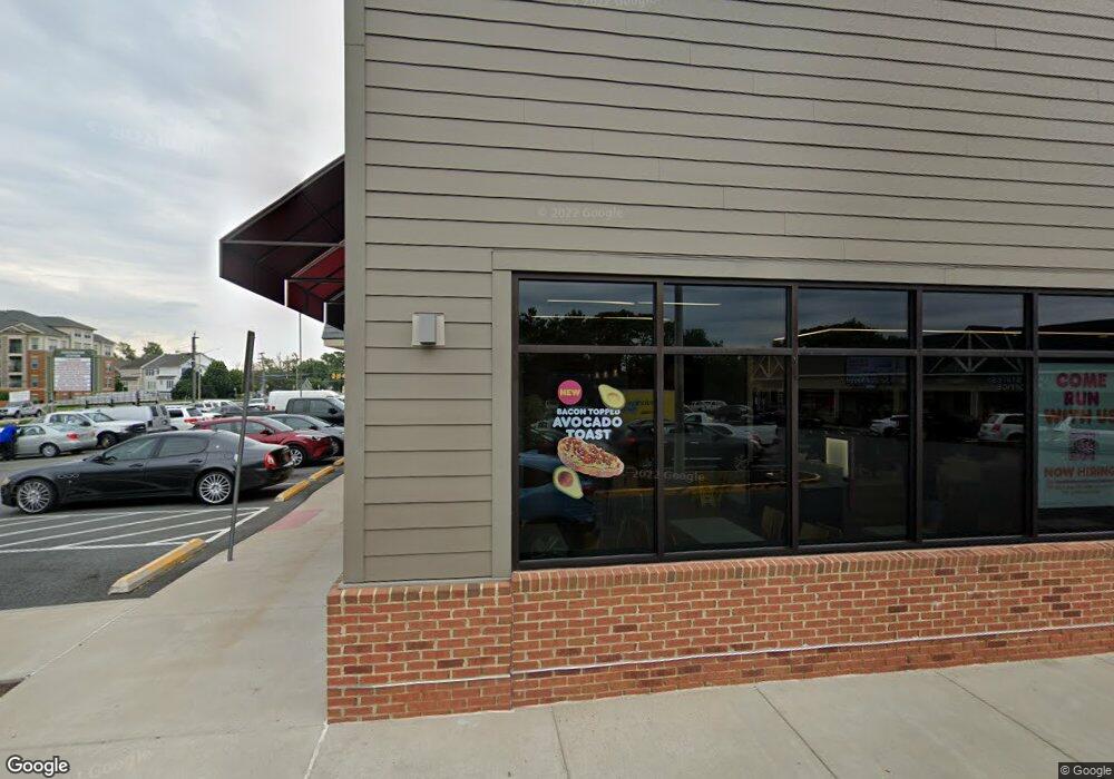 5836 N Kings Hwy, Alexandria, VA 22303 - photo 1