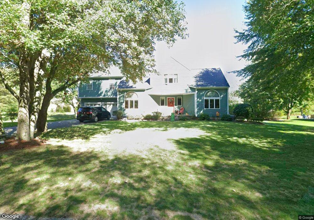 7 Mimosa Ct, Cumberland, RI 02864 - photo 1