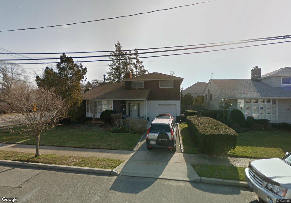 2152 Holland Way, Merrick, NY 11566 - photo 1