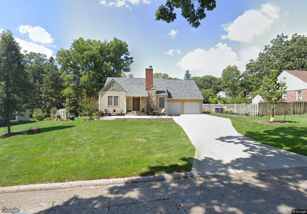 2900 35th St, Des Moines, IA 50310 - photo 1