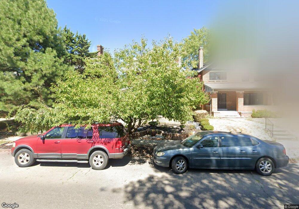 1816 Bryden Rd, Columbus, OH 43205 - photo 1