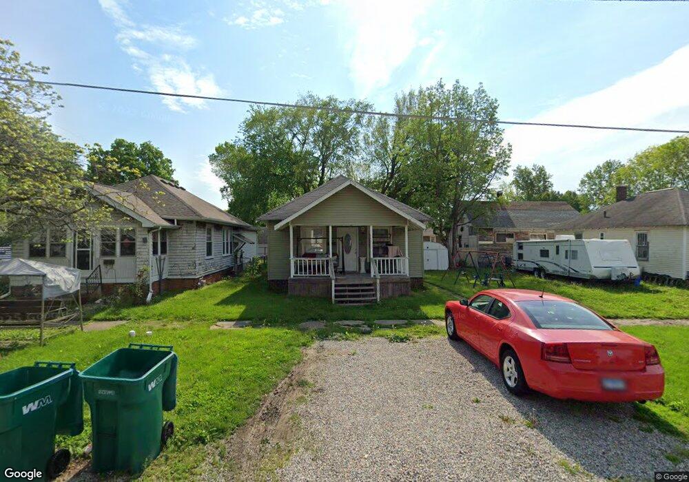 114 S 26th St, Mattoon, IL 61938 - photo 1