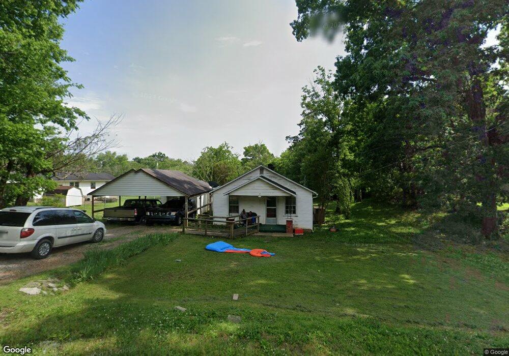 318 Kingwood Ave, Shelbyville, TN 37160 - photo 1