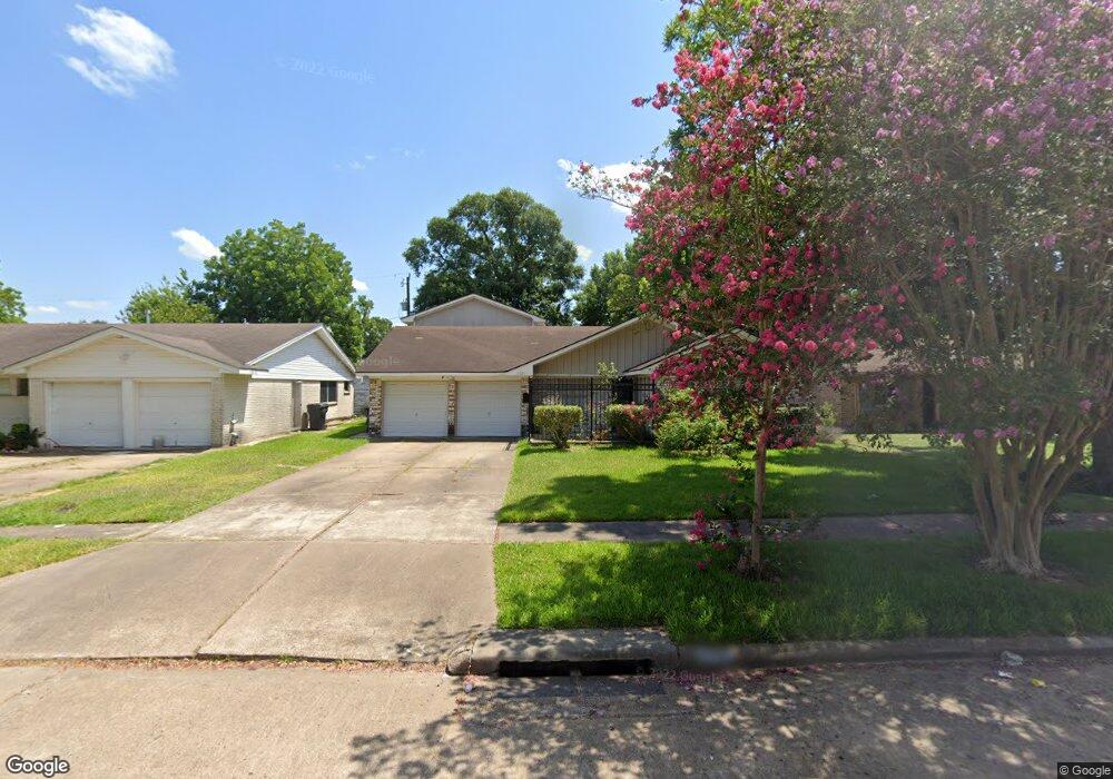 11031 Hoffer St, Houston, TX 77089 - photo 1