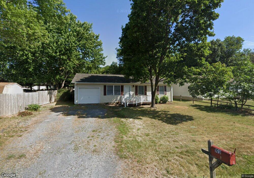 103 Crystal Lake Ct, Stephens City, VA 22655 - photo 1