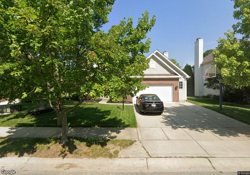 12198 Biddle Dr, Fishers, IN 46037 - photo 1