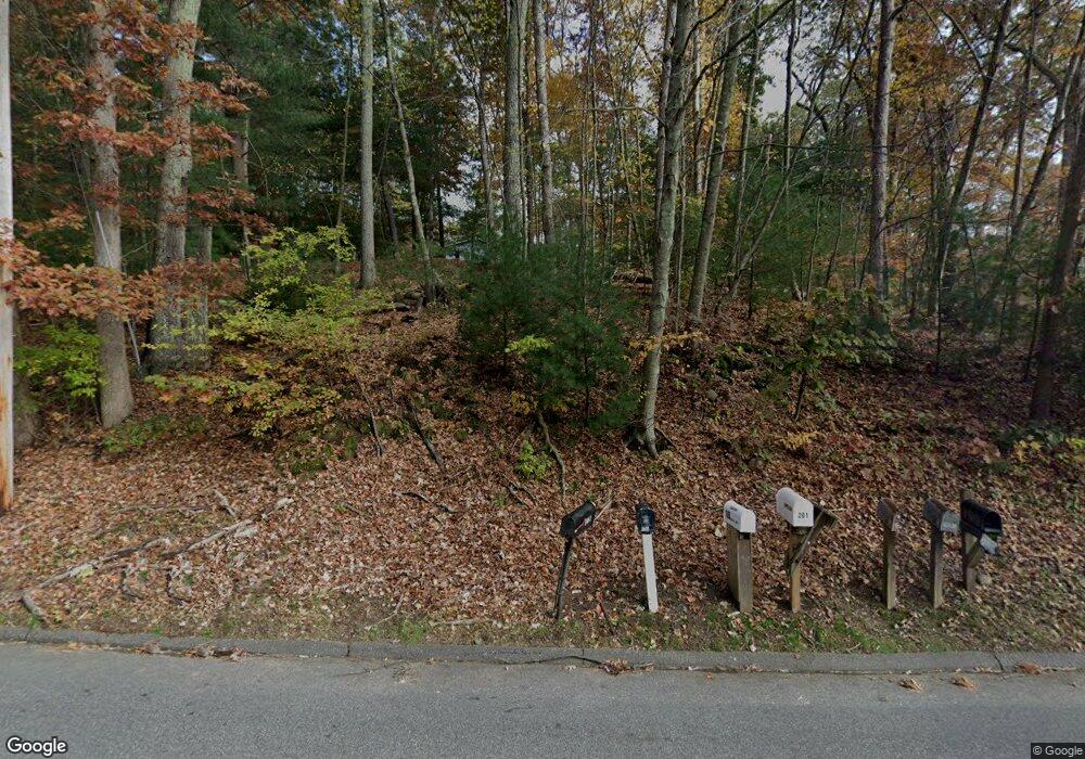 208 Weir St, Glastonbury, CT 06033 - photo 1