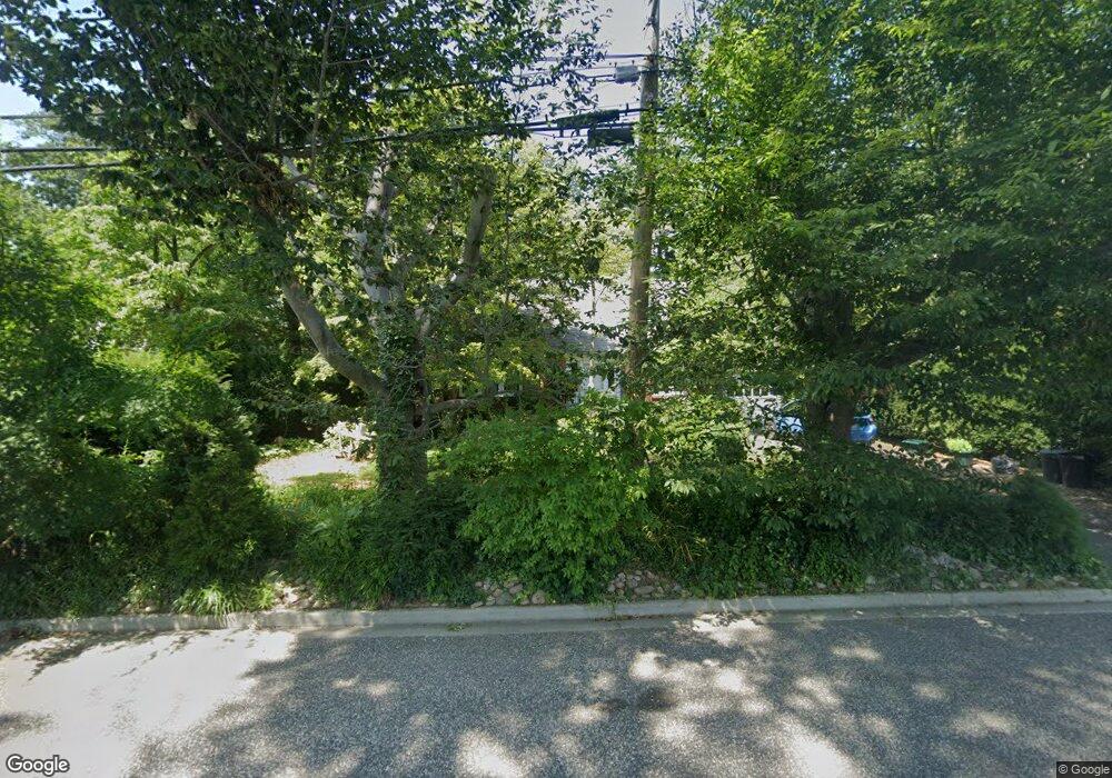 26 Townsend St, Glen Head, NY 11545 - photo 1