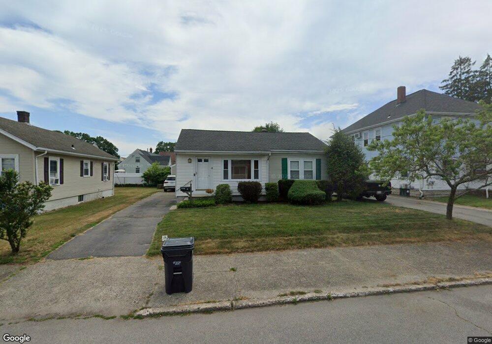 63 Crescent Rd, Pawtucket, RI 02861 - photo 1