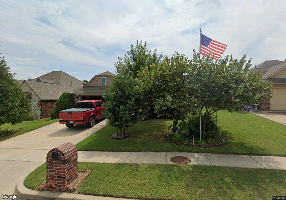 1825 E Laredo St, Broken Arrow, OK 74012 - photo 1