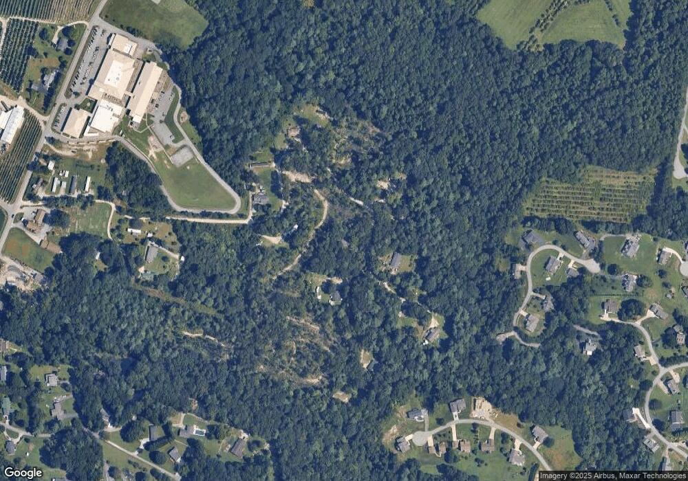 424 Dollie Case Ln, Hendersonville, NC 28792 - photo 1