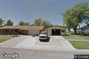 602 W B St, Plains, KS 67869
