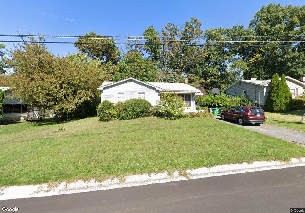 208 Hutton St, Gaithersburg, MD 20877 - photo 1