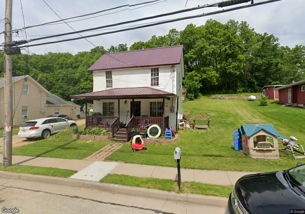 124 N Main St, Potosi, WI 53820 - photo 1