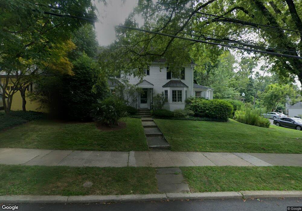 2801 31st St NW, Washington, DC 20008 - photo 1