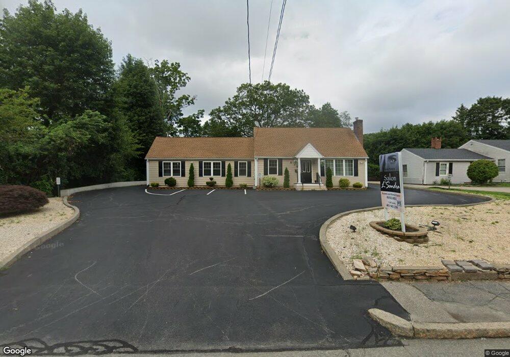 1030 Oaklawn Ave, Cranston, RI 02920 - photo 1