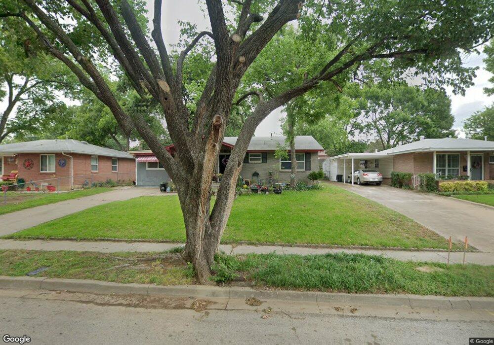 400 Myrtle Dr, Hurst, TX 76053 - photo 1