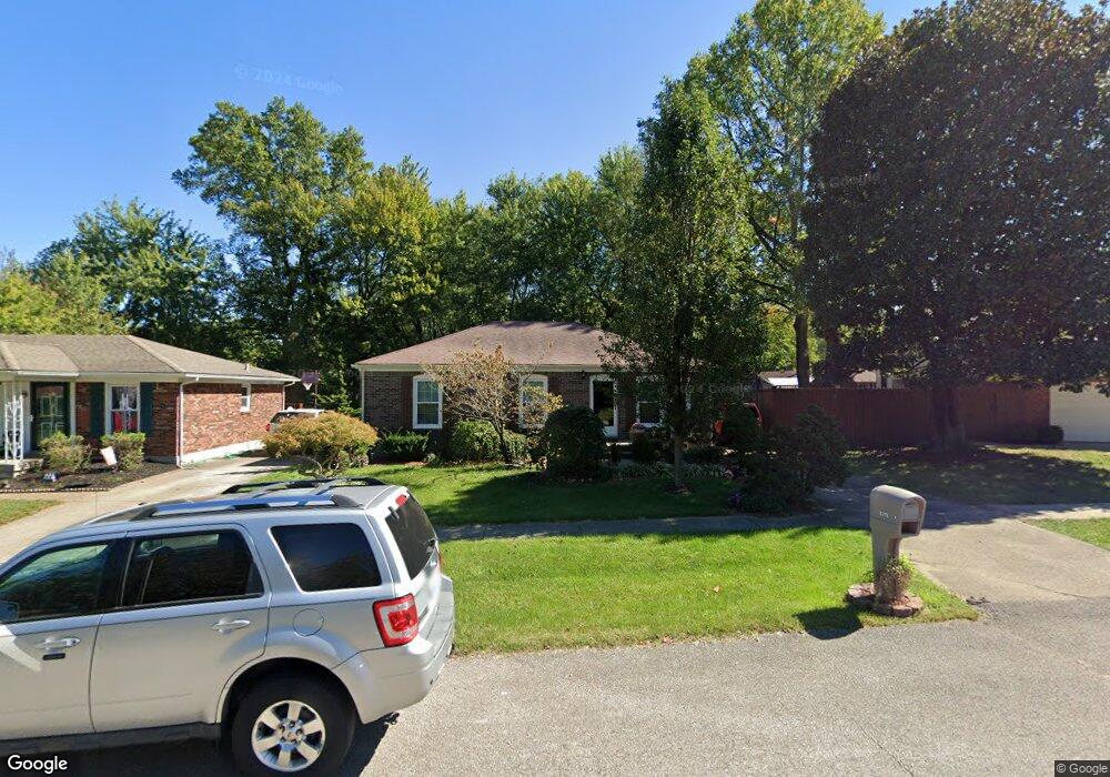 8319 Daverman Dr, Louisville, KY 40228 - photo 1