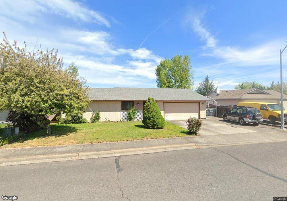 325 Glenn Way, Central Point, OR 97502 - photo 1