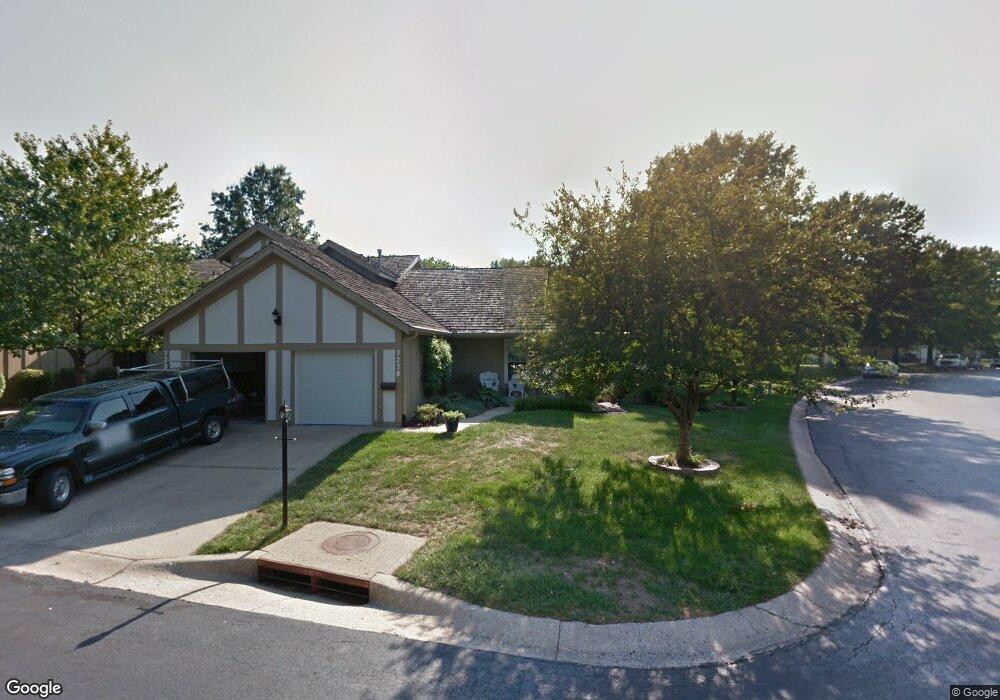 7228 Mastin St, Shawnee, KS 66203 - photo 1