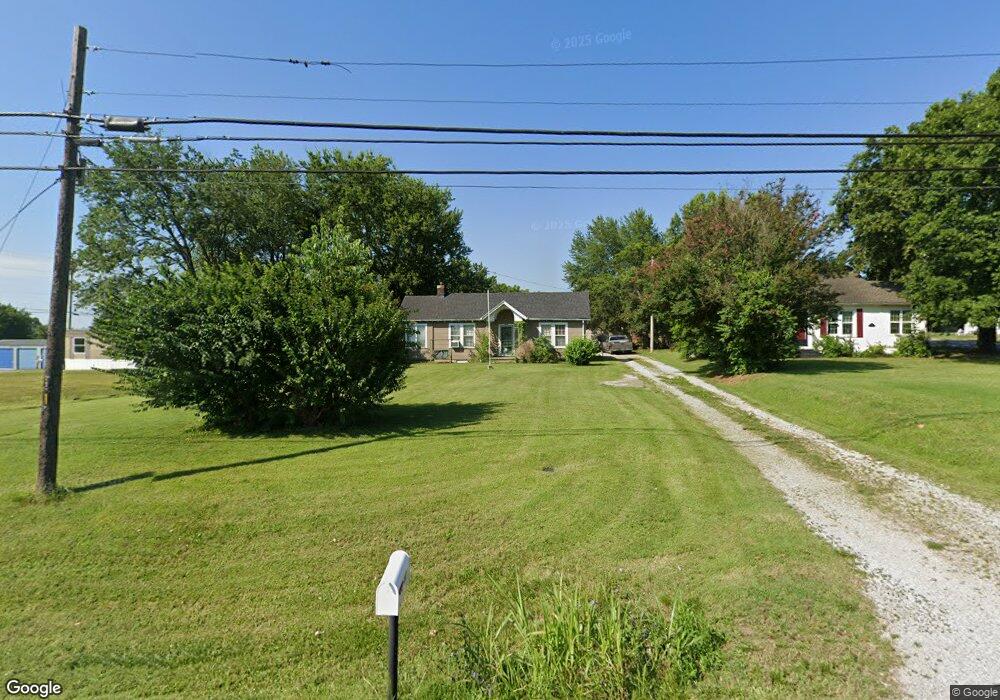 1607 W 7th St, Hopkinsville, KY 42240 - photo 1